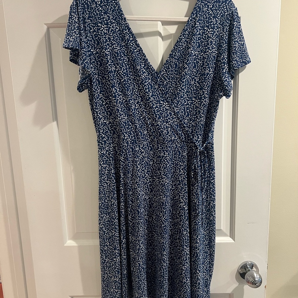 Kaileigh Navy and White Floral Midi Wrap Dress